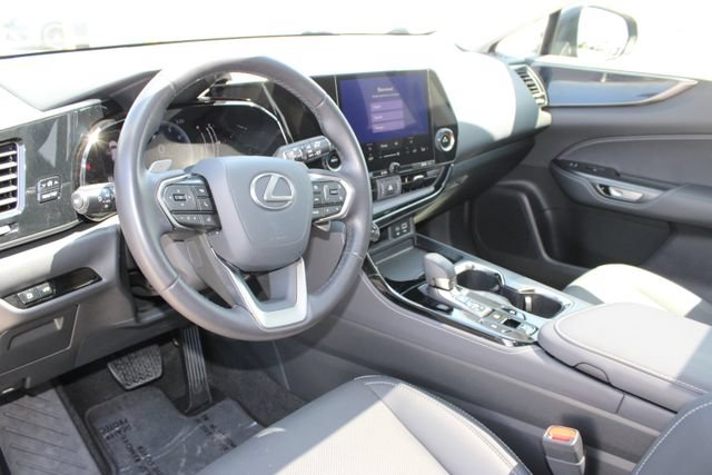 Certified 2025 Lexus NX 250 FWD w/ Accessory Package (Z1) image 12
