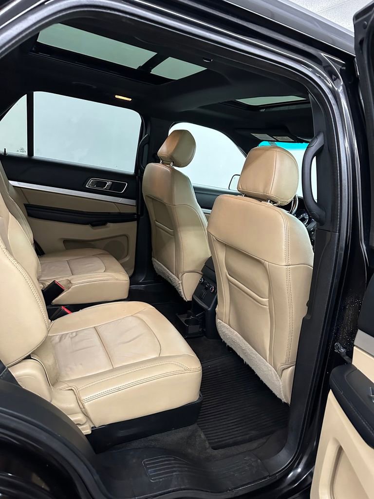Used 2016 Ford Explorer XLT w/ Equipment Group 202A image 38