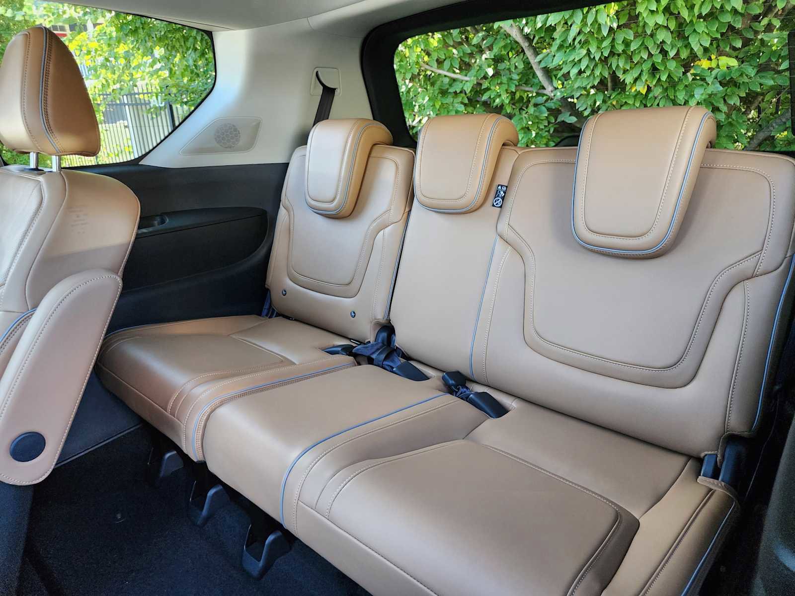 New 2026 INFINITI QX80 Luxe w/ Cargo Package image 5