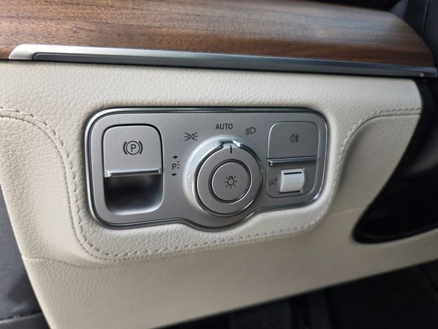 Used 2022 Mercedes-Benz GLS 450 4MATIC image 22