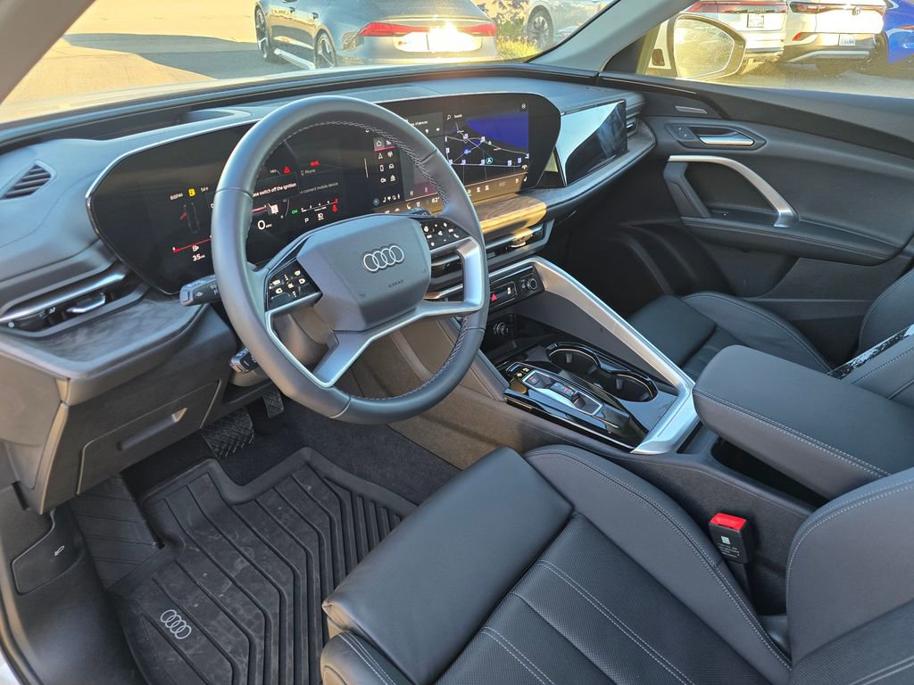 Used 2025 Audi Q5 Premium Plus w/ Premium Plus image 10