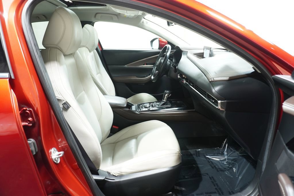 Used 2021 MAZDA CX-30 AWD 2.5 S w/ Premium Package image 16