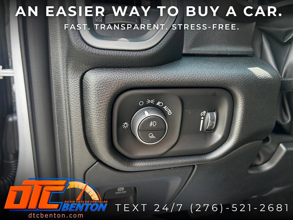 New 2026 RAM 1500 Express AWD/4WD image 13