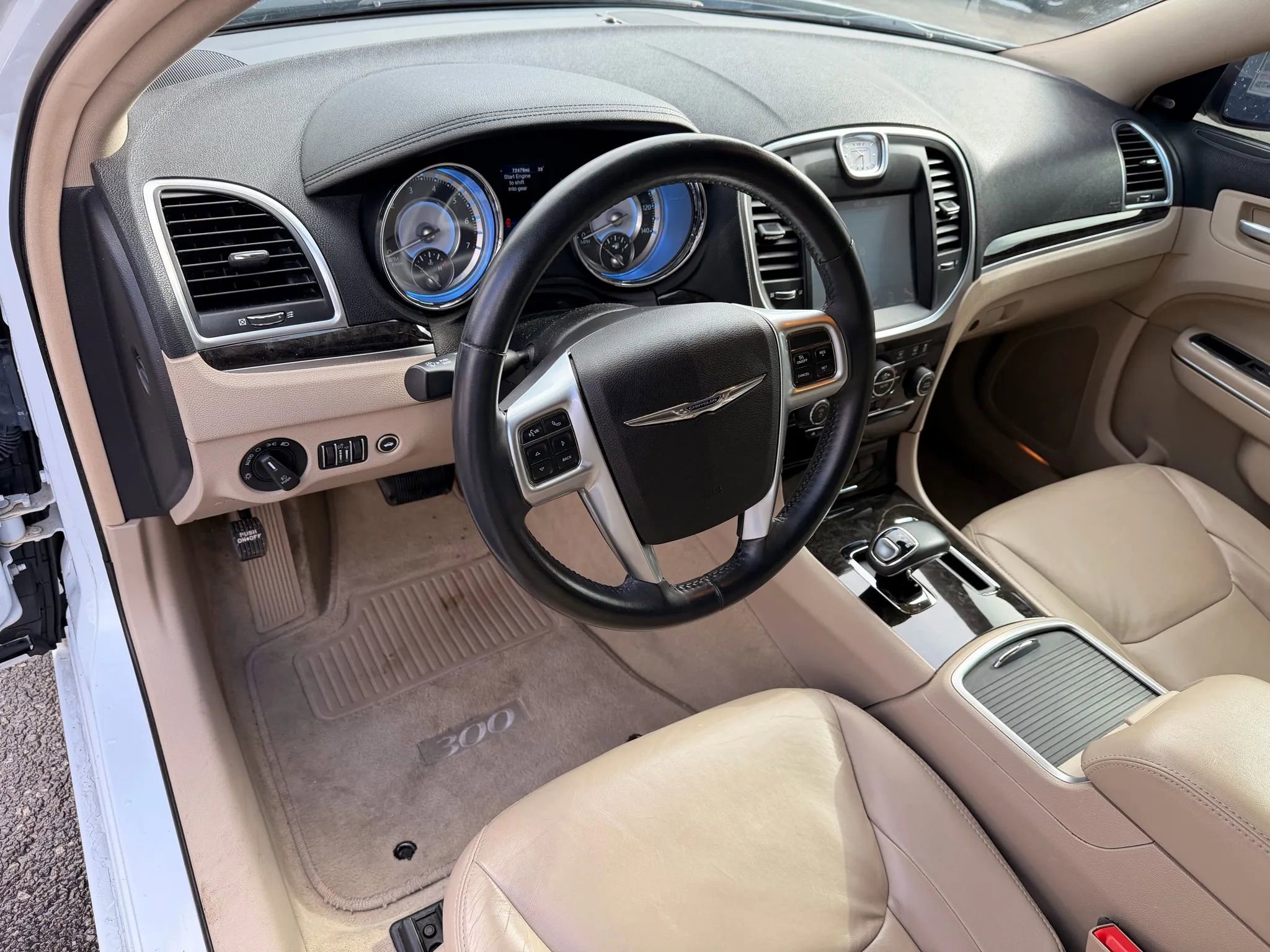 Used 2012 Chrysler 300 Limited image 8