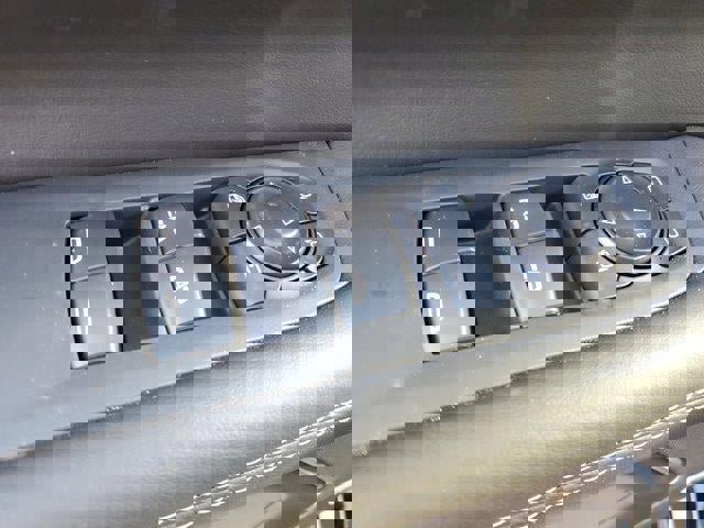 New 2026 GMC Yukon Elevation image 19