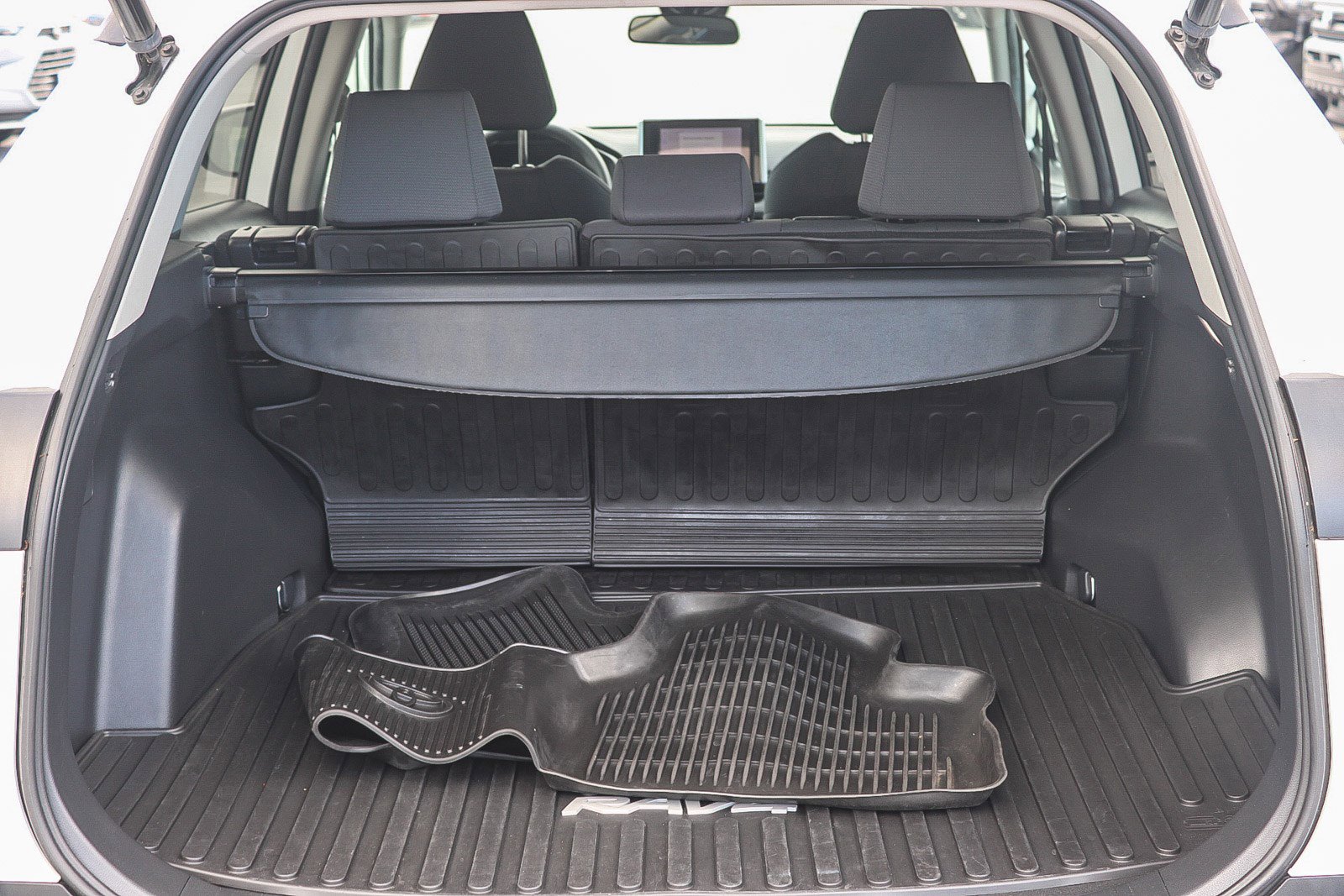 Certified 2023 Toyota RAV4 XLE w/ Convenience Package image 26