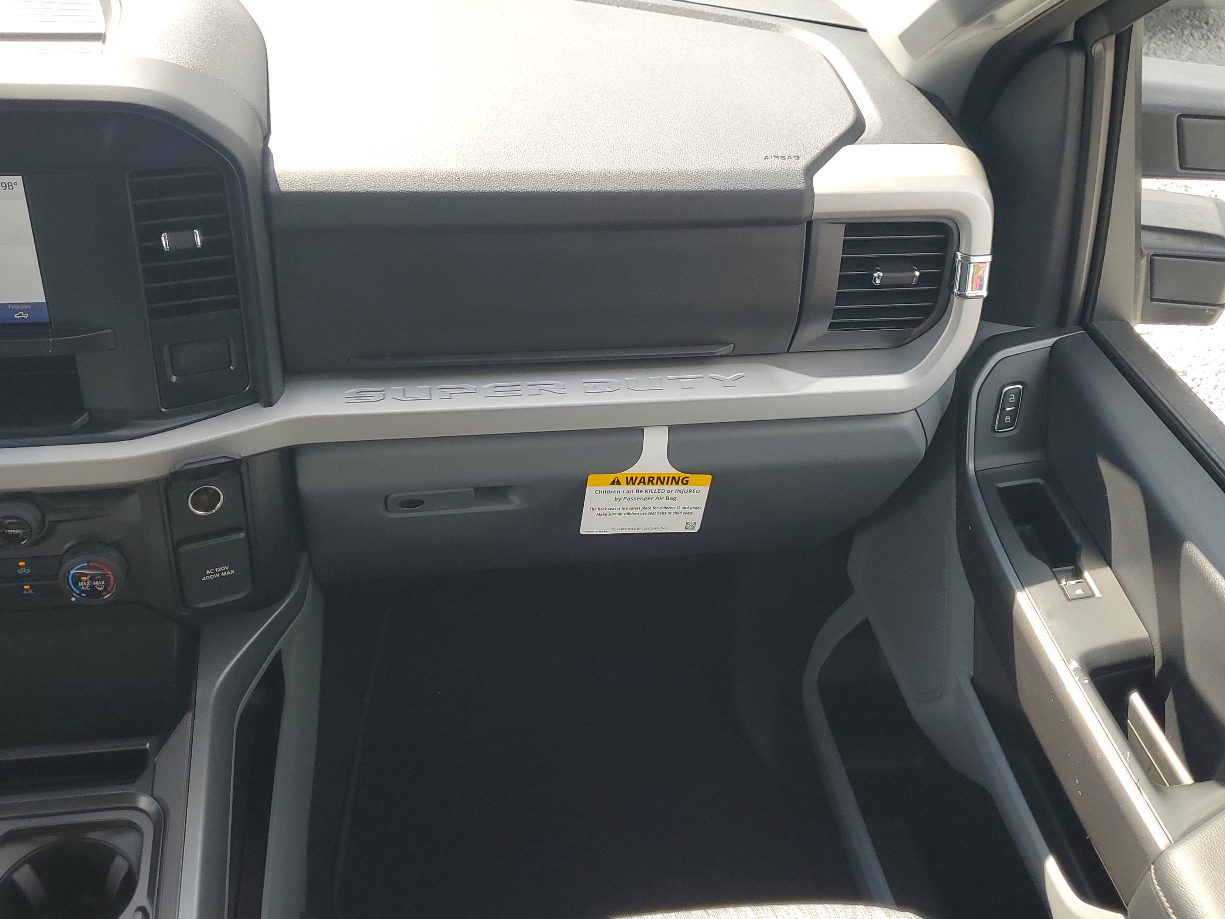 New 2026 Ford F250 XLT w/ FX4 Off-Road Package image 13