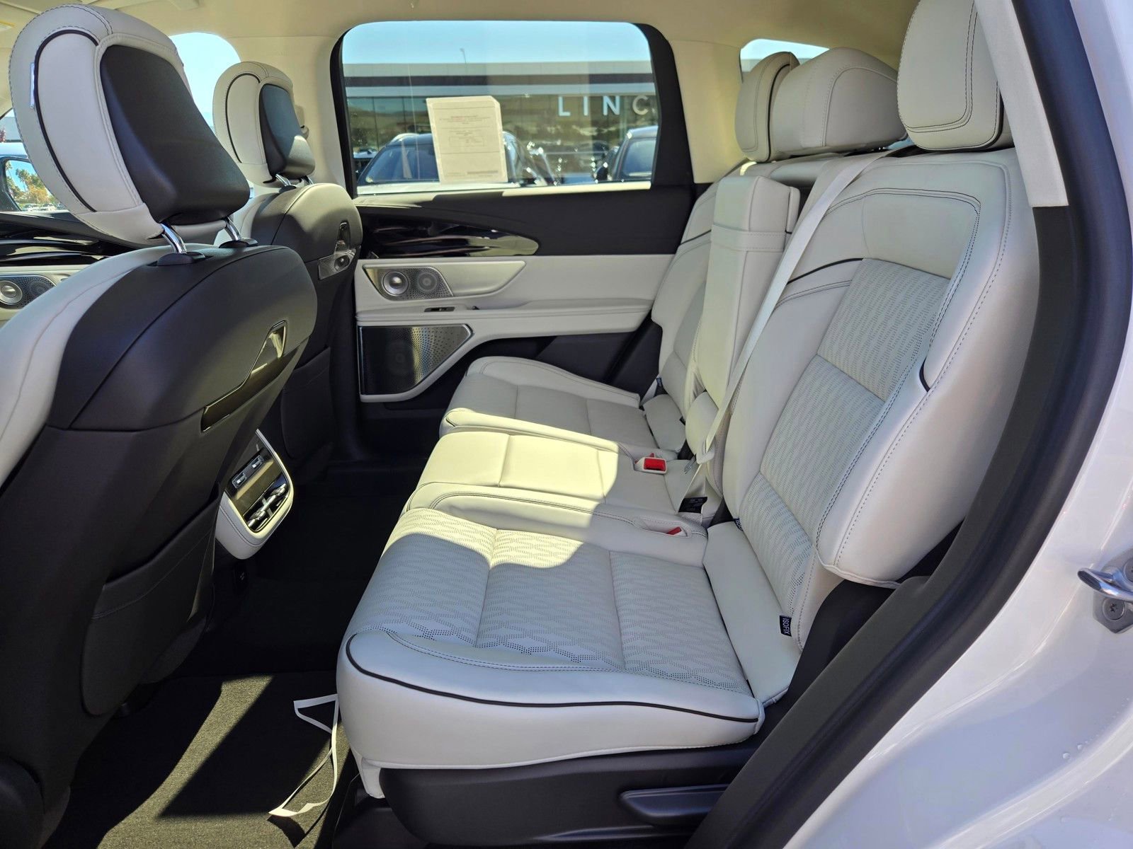 New 2026 Lincoln Nautilus Black Label w/ Jet Appearance Package image 7