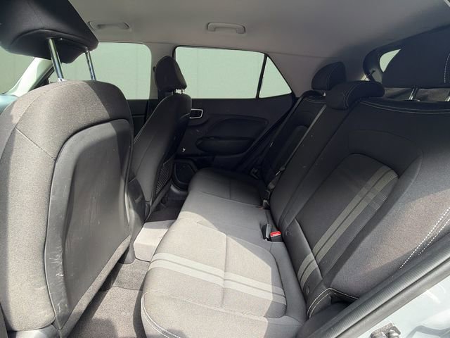 Used 2021 Hyundai Venue SEL FWD image 22