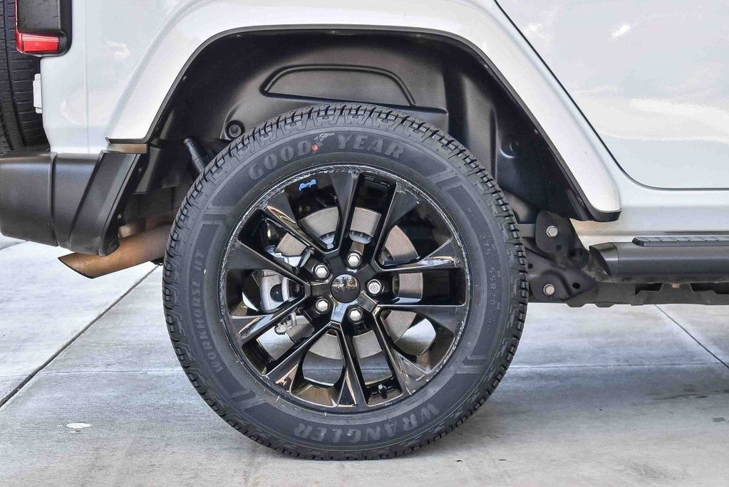 Used 2022 Jeep Wrangler Unlimited Sahara 4xe w/ Safety Group image 10