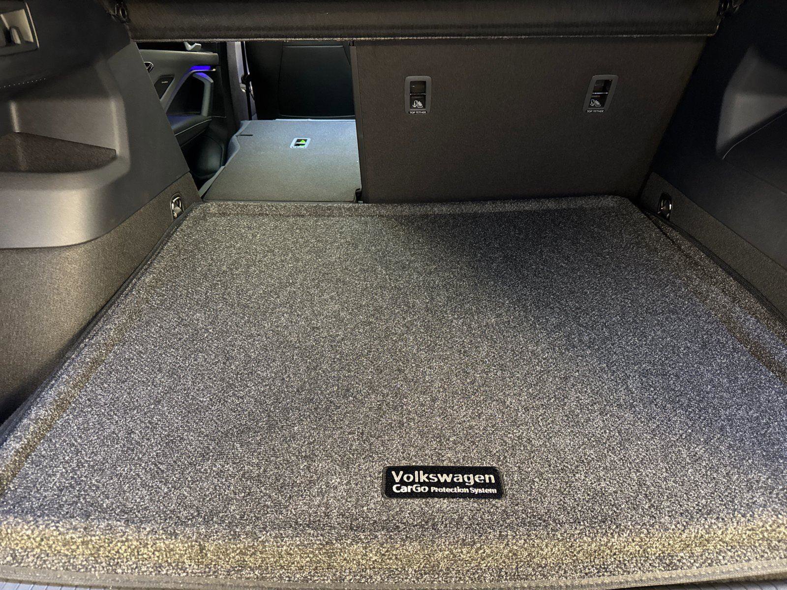 New 2026 Volkswagen Tiguan SEL R-Line AWD/4WD image 14