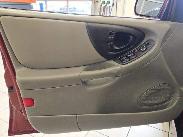 Used 2003 Chevrolet Malibu LS FWD image 15