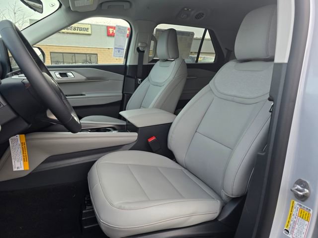 New 2026 Ford Explorer Active w/ Active Comfort Package image 10