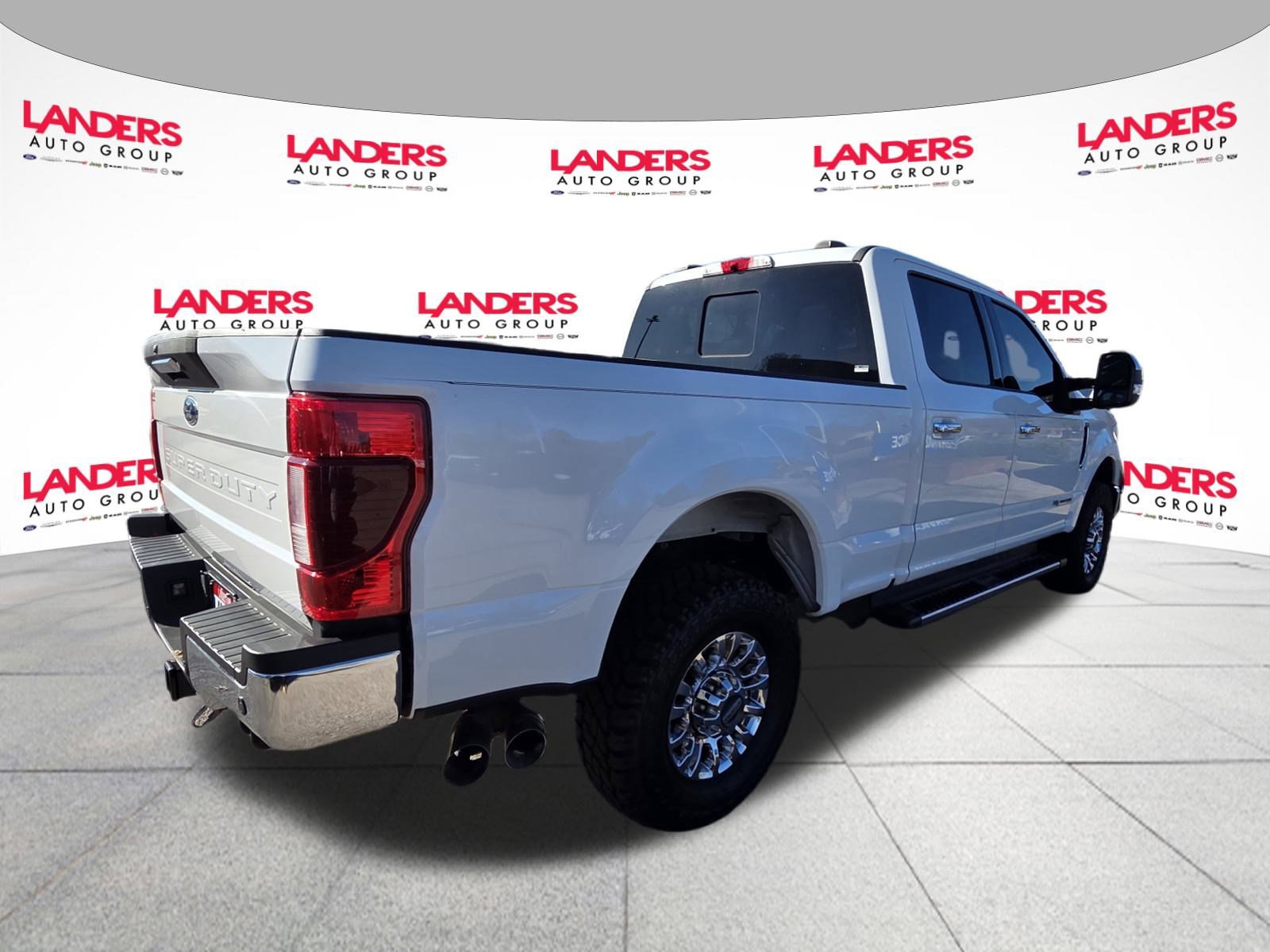 Used 2020 Ford F350 Lariat w/ Chrome Package image 3