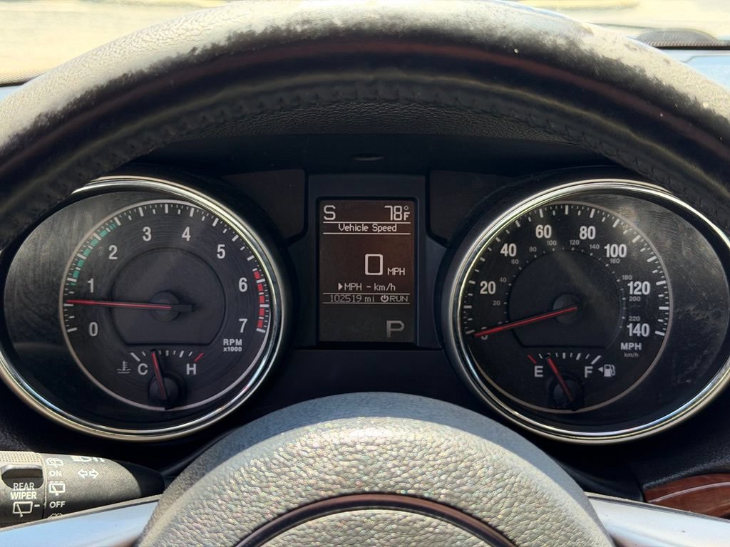 Used 2011 Jeep Grand Cherokee Limited w/ Luxury Group II AWD/4WD image 9