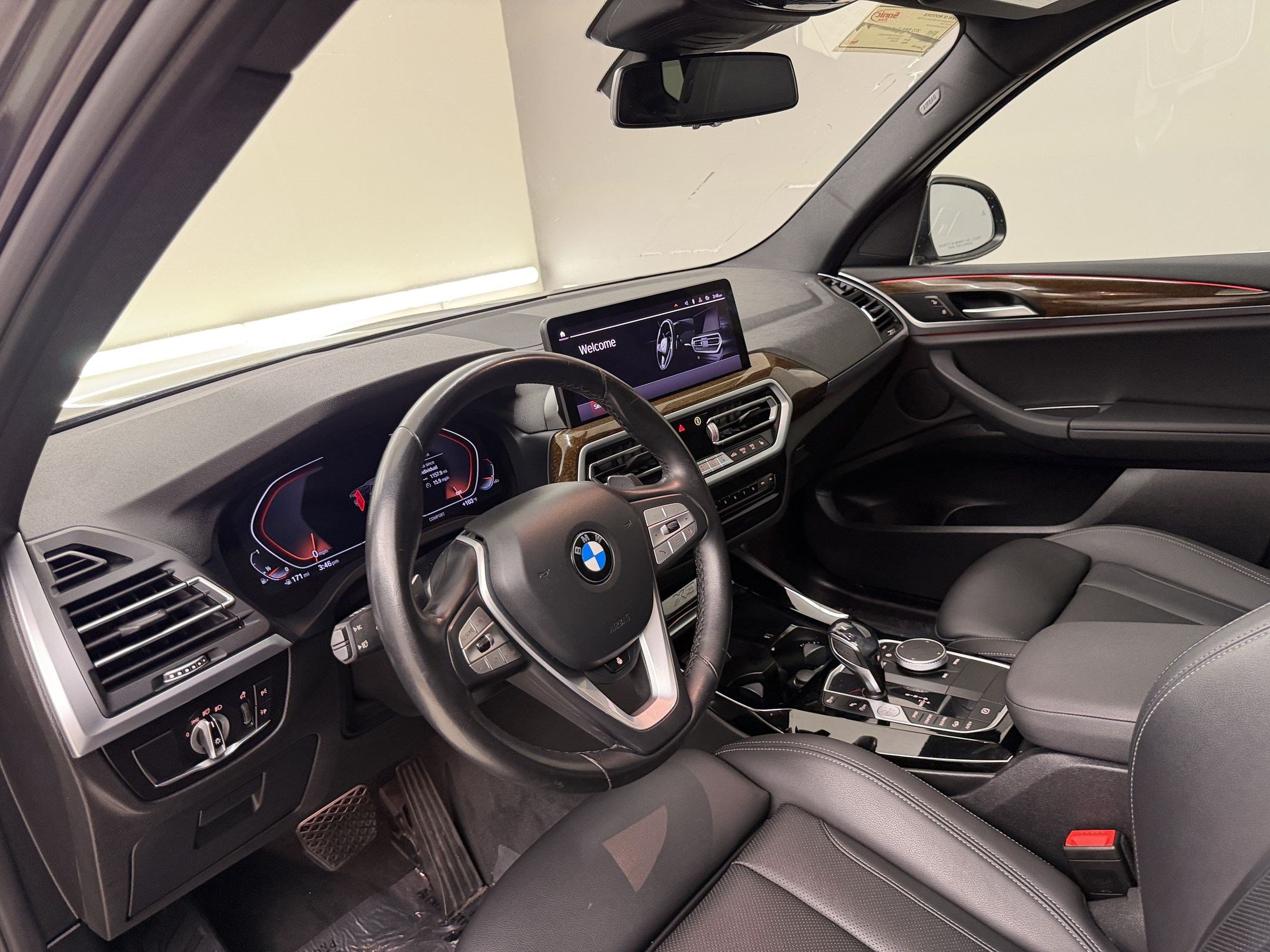 Used 2022 BMW X3 xDrive30i w/ Convenience Package AWD/4WD image 4