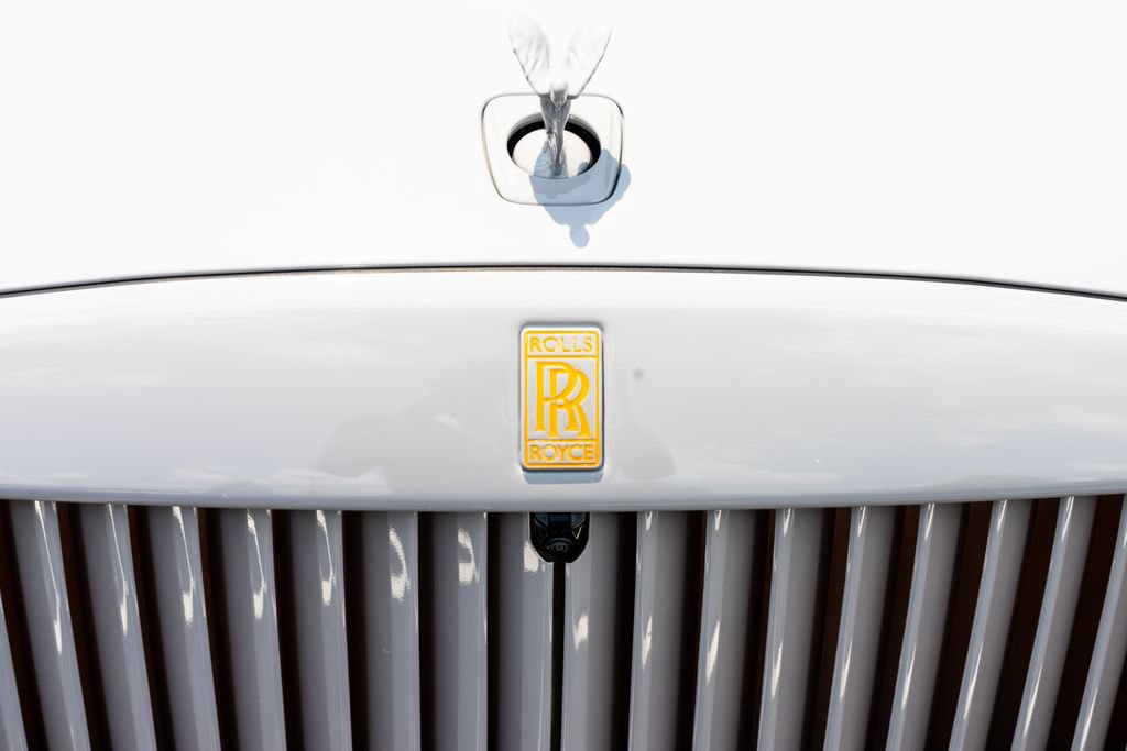 Used 2024 Rolls-Royce Spectre w/ Spectre Launch Package AWD/4WD image 6