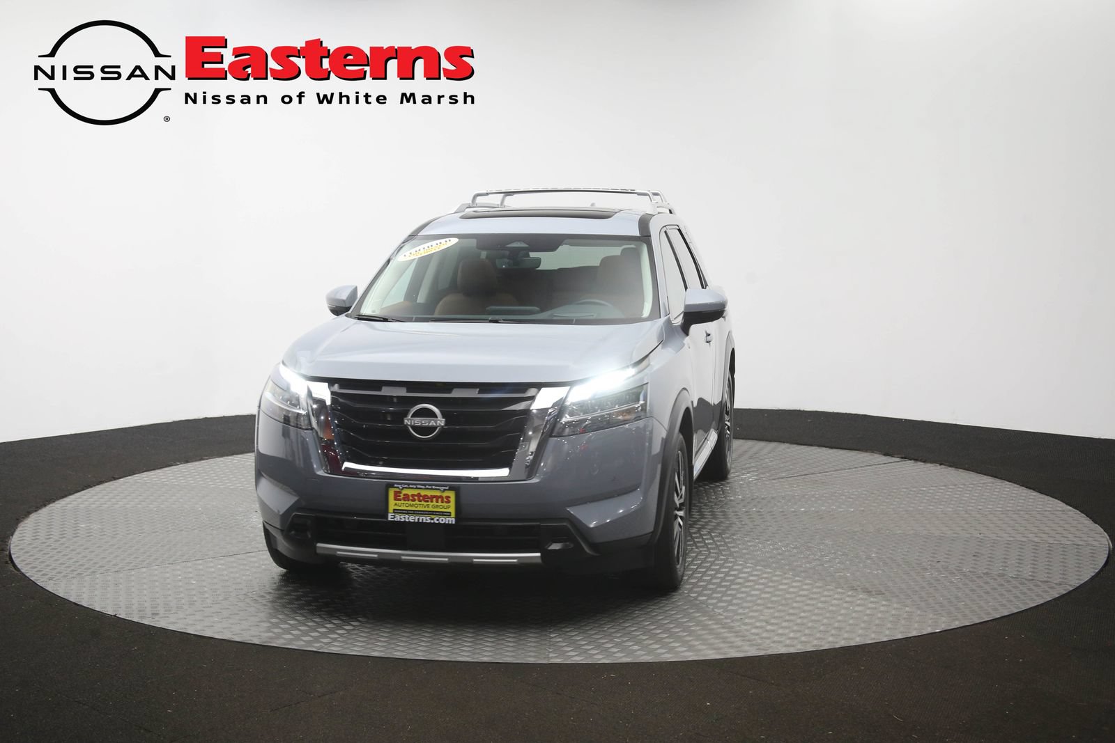 Used 2023 Nissan Pathfinder Platinum w/ Cargo Package AWD/4WD image 52