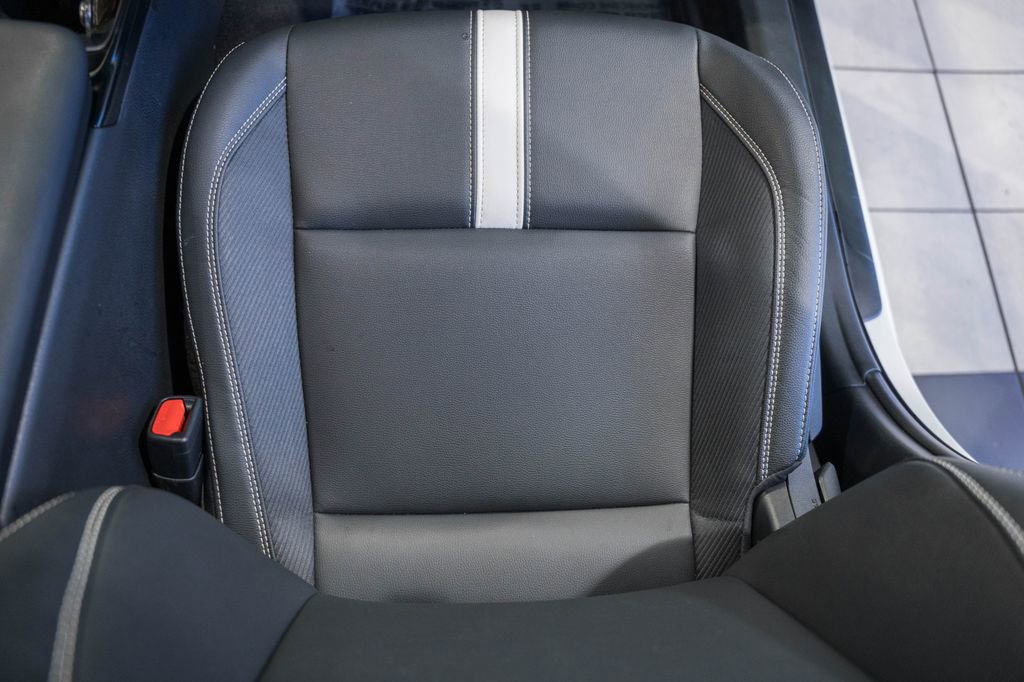 Used 2025 Toyota Camry SE image 29