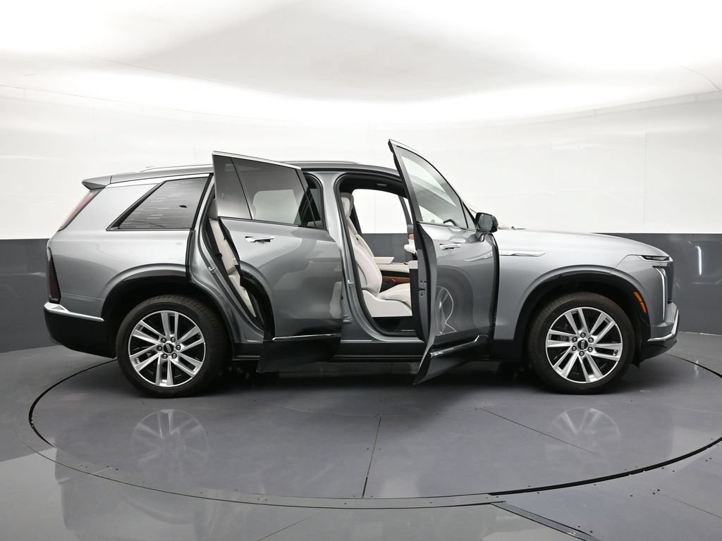 Used 2026 Cadillac Vistiq Luxury AWD/4WD image 34
