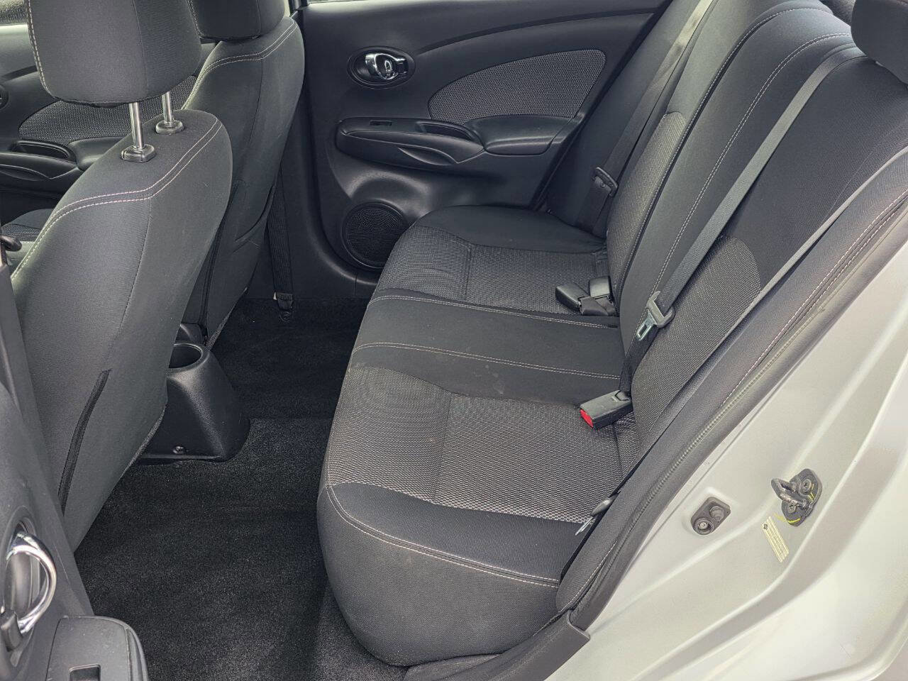 Used 2016 Nissan Versa SV image 12