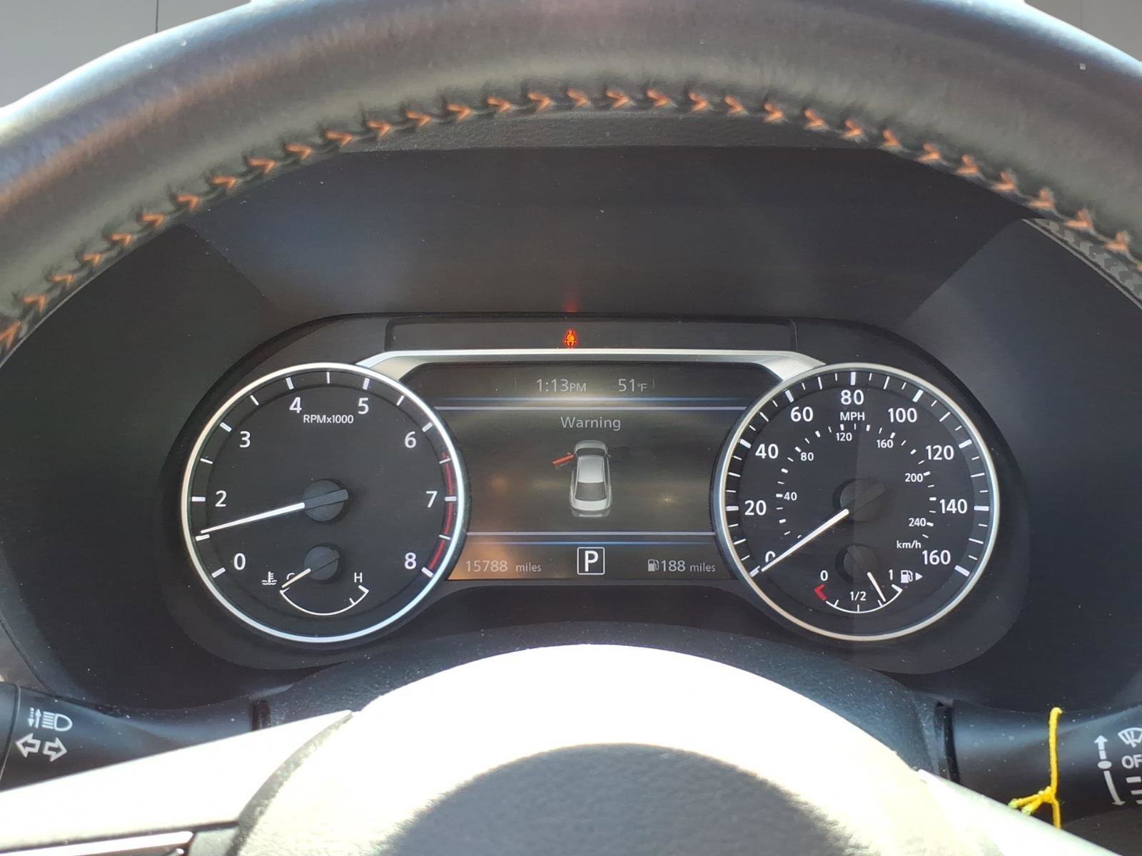 Used 2023 Nissan Sentra SR w/ SR Premium Package FWD image 15