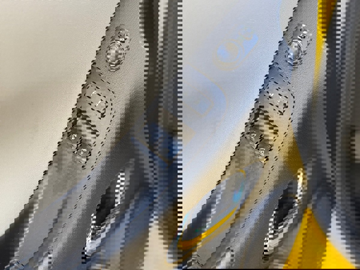 Used 2012 Chevrolet Camaro LS RWD image 11