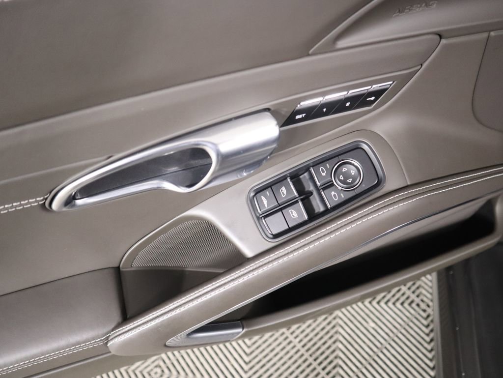 Used 2017 Porsche 911 Turbo image 29