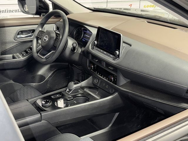 Used 2023 Nissan Rogue SV AWD/4WD image 8