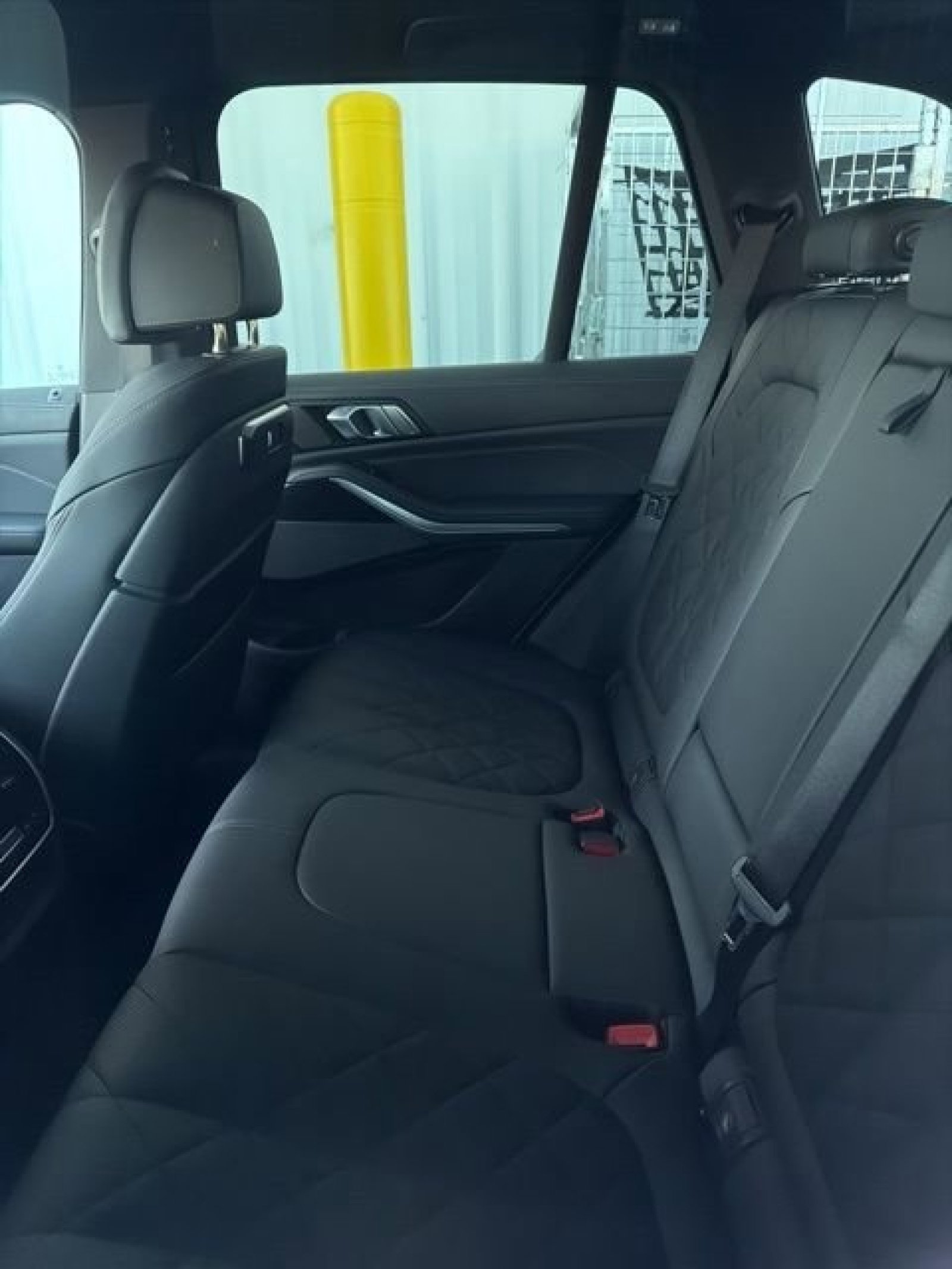 Used 2025 BMW X5 xDrive40i w/ M Sport Package image 9