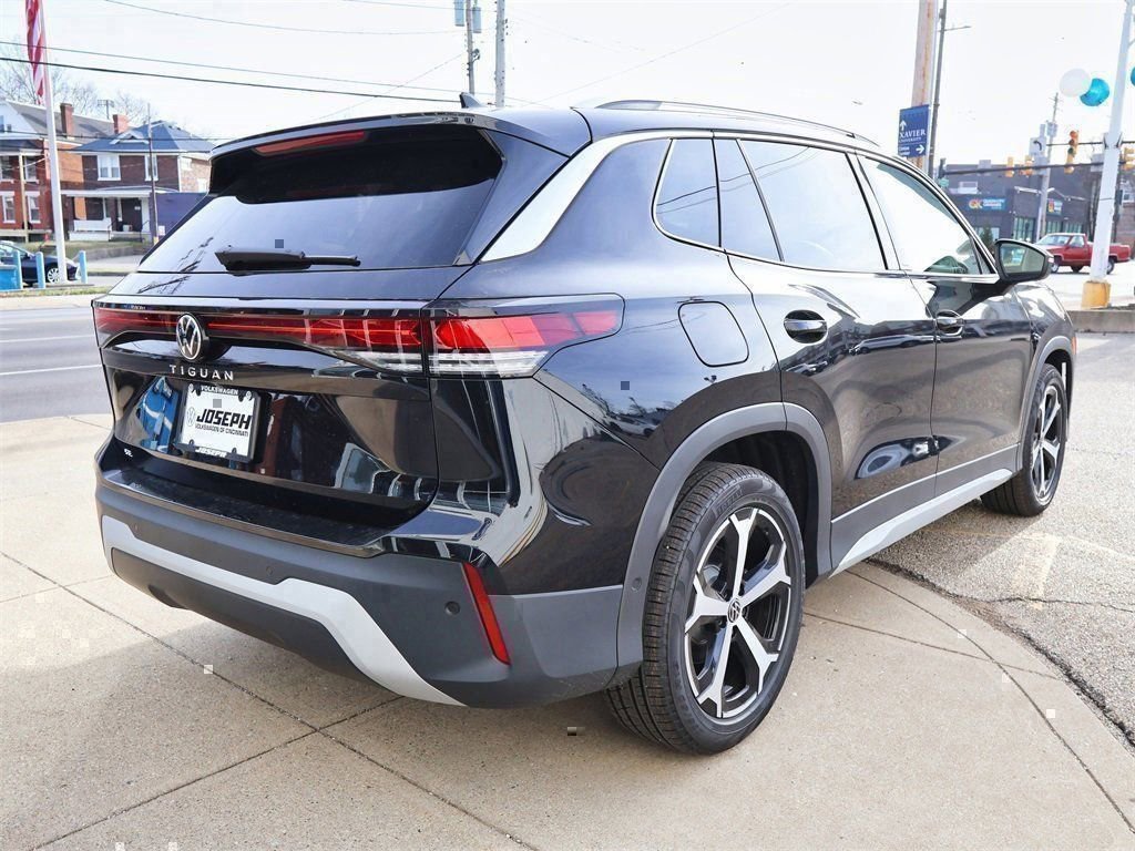 New 2026 Volkswagen Tiguan SE image 5