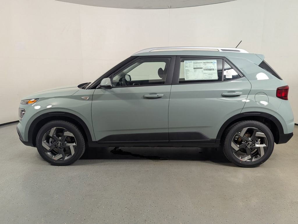 New 2026 Hyundai Venue SEL FWD image 4