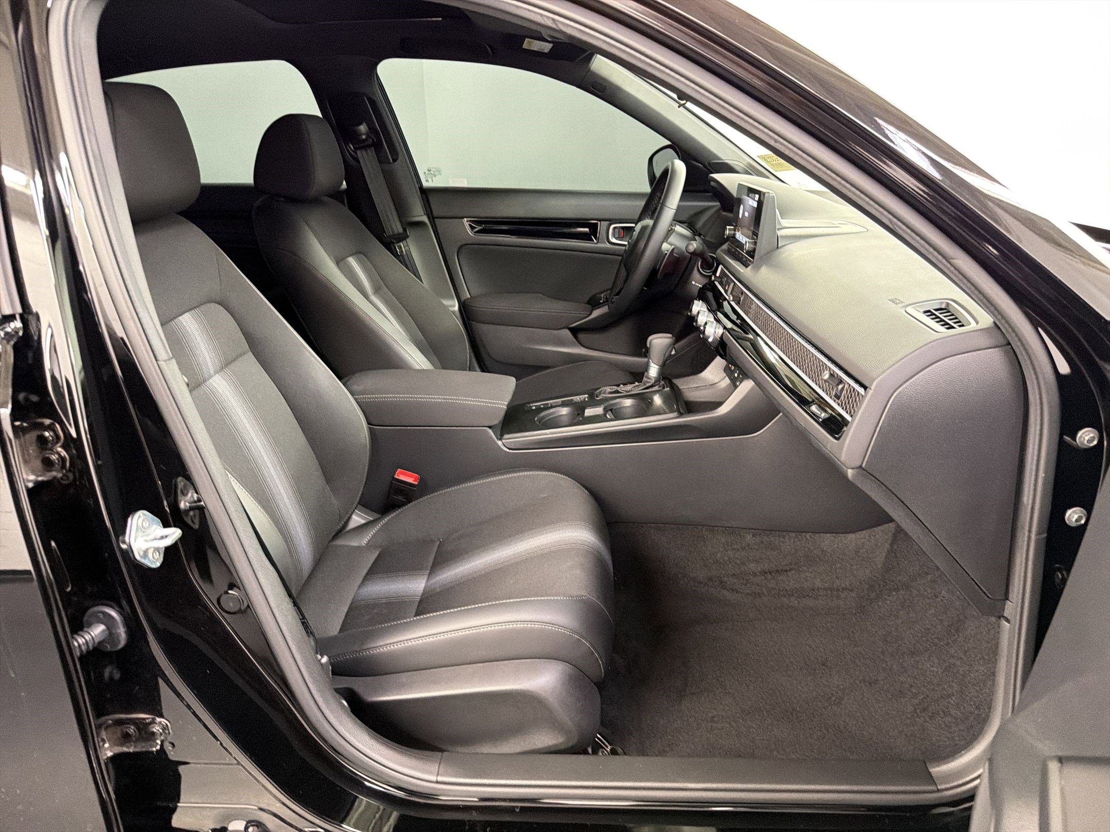 Certified 2026 Honda Civic FWD Hybrid Sedan image 30