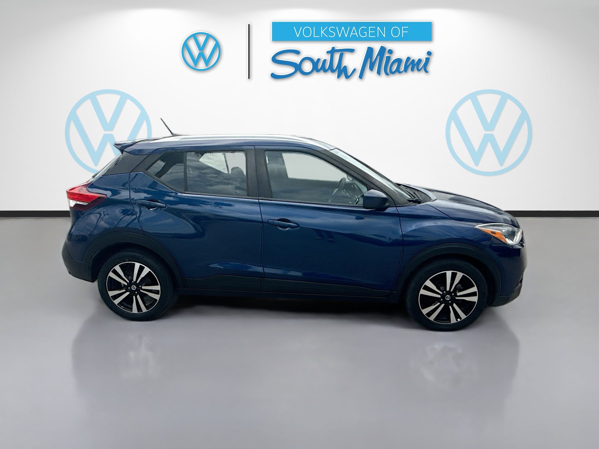 Used 2019 Nissan Kicks SR FWD image 8