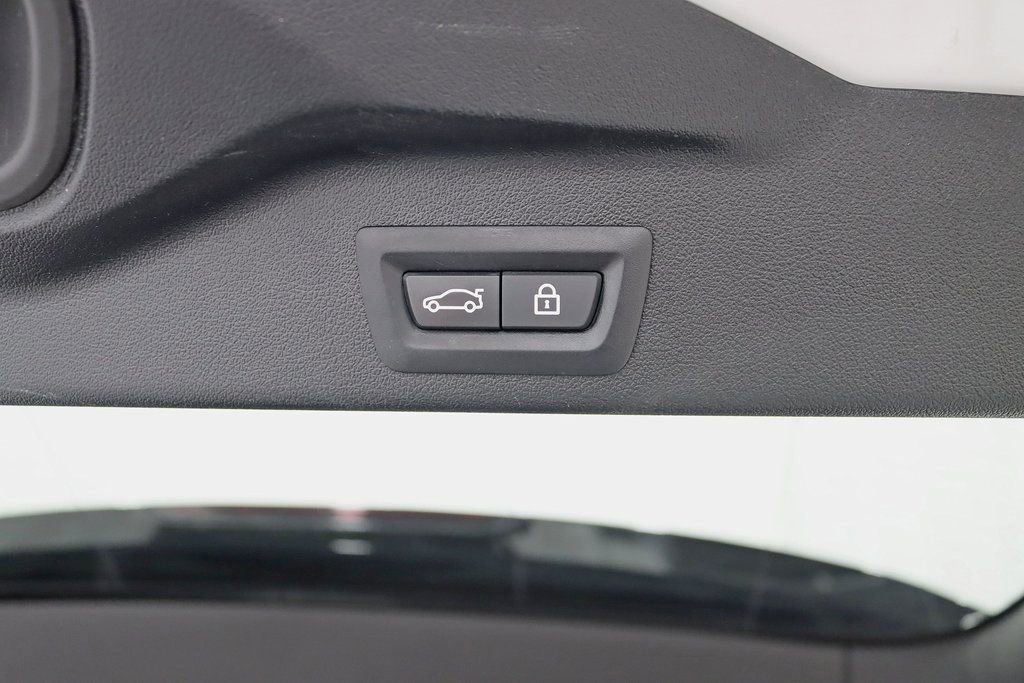 Used 2022 BMW X5 xDrive40i w/ M Sport Package image 45