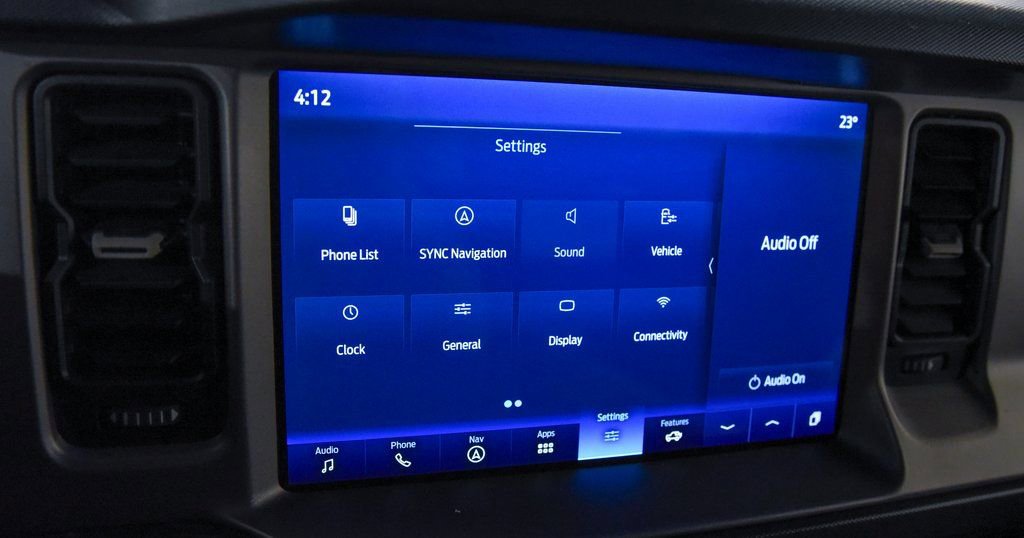 Used 2023 Ford Bronco Outer Banks image 7