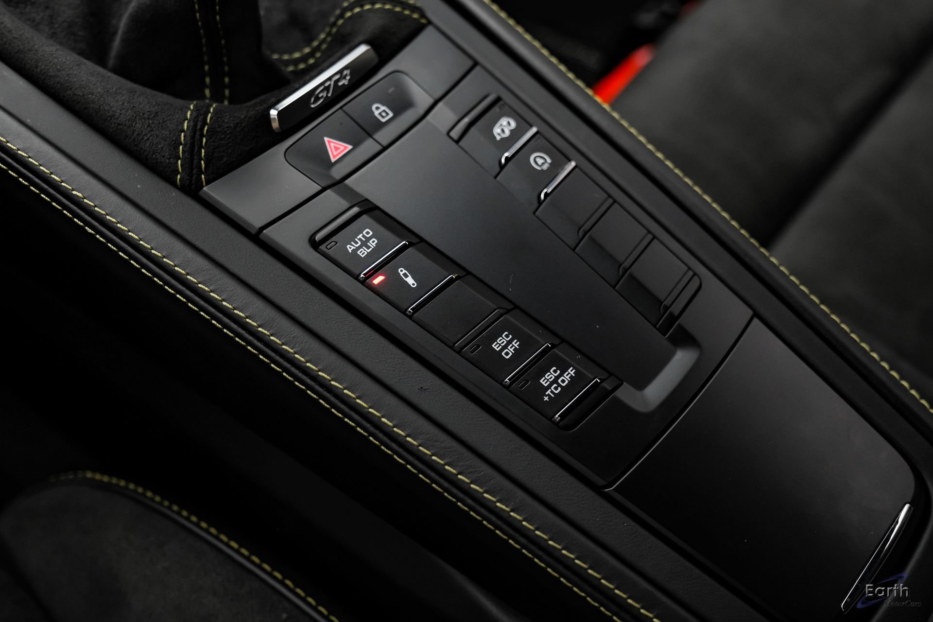 Used 2021 Porsche 718 Cayman GT4 RWD image 62