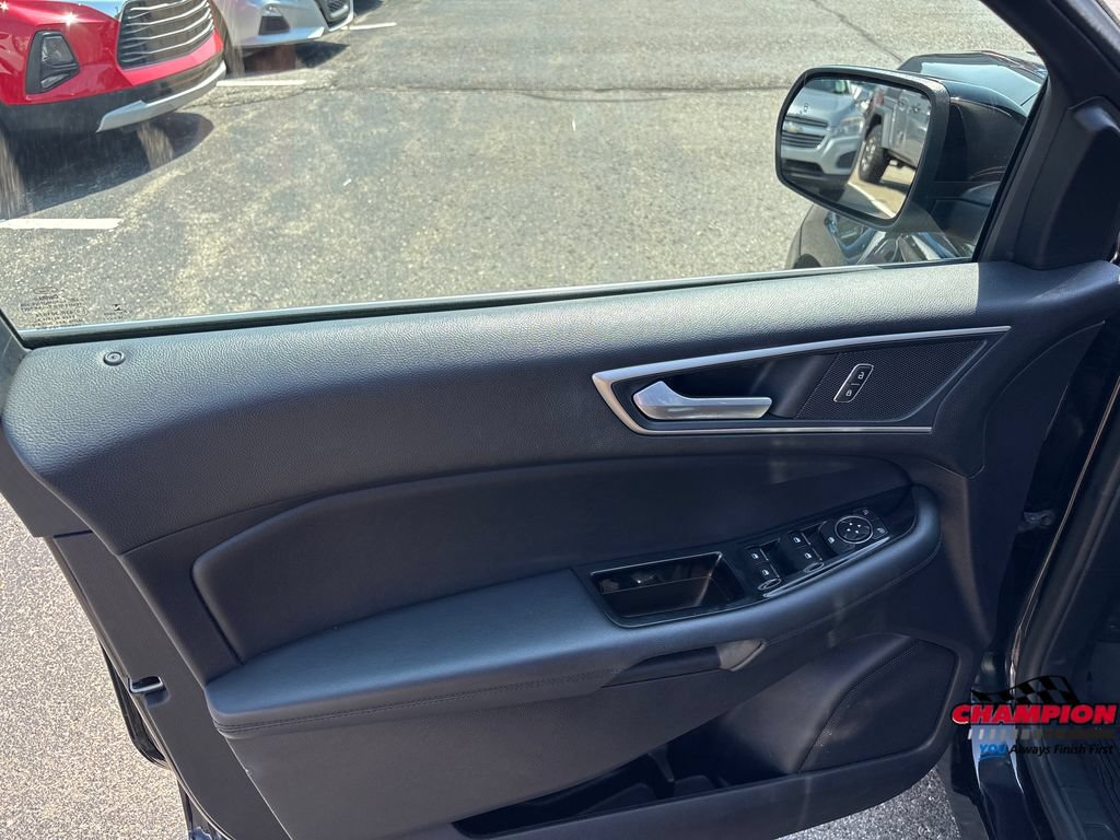Used 2019 Ford Edge SEL w/ Equipment Group 201A AWD/4WD image 14