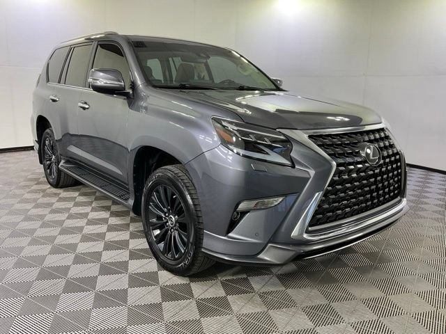 Used 2023 Lexus GX 460 Premium w/ Accessory Package AWD/4WD image 3