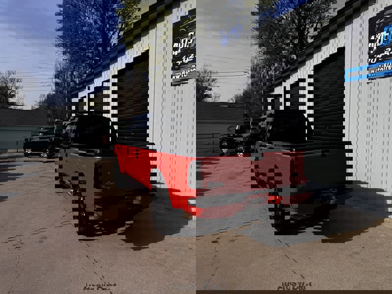 Used 2004 Ford F250 Harley-Davidson image 17