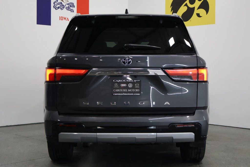 Used 2023 Toyota Sequoia Limited image 11