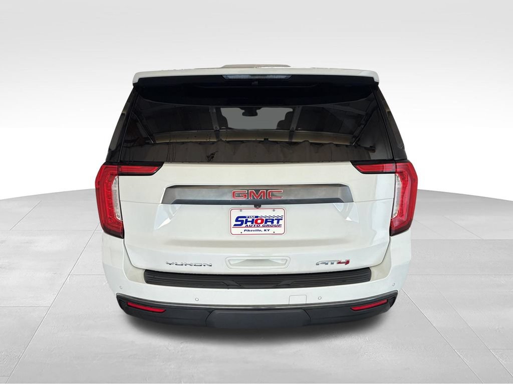 Used 2023 GMC Yukon XL AT4 w/ AT4 Premium Package AWD/4WD image 6