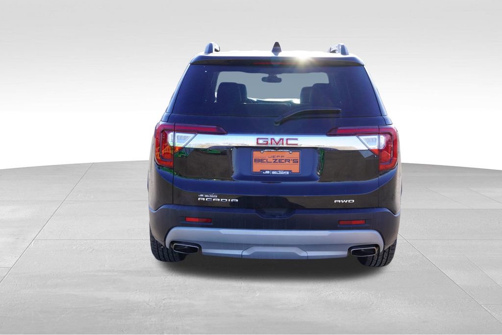 Certified 2023 GMC Acadia SLT w/ Preferred Package image 7
