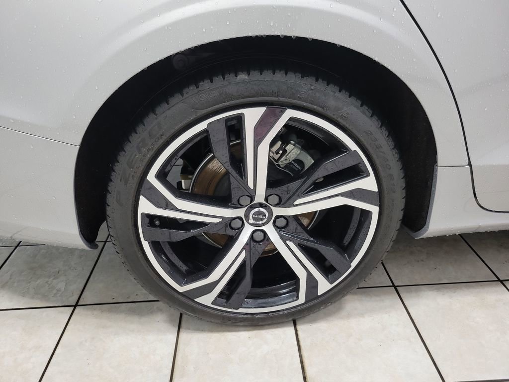 Used 2024 Volvo S60 B5 Core image 41