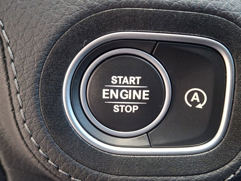 Used 2024 Mercedes-Benz GLS 450 4MATIC image 25