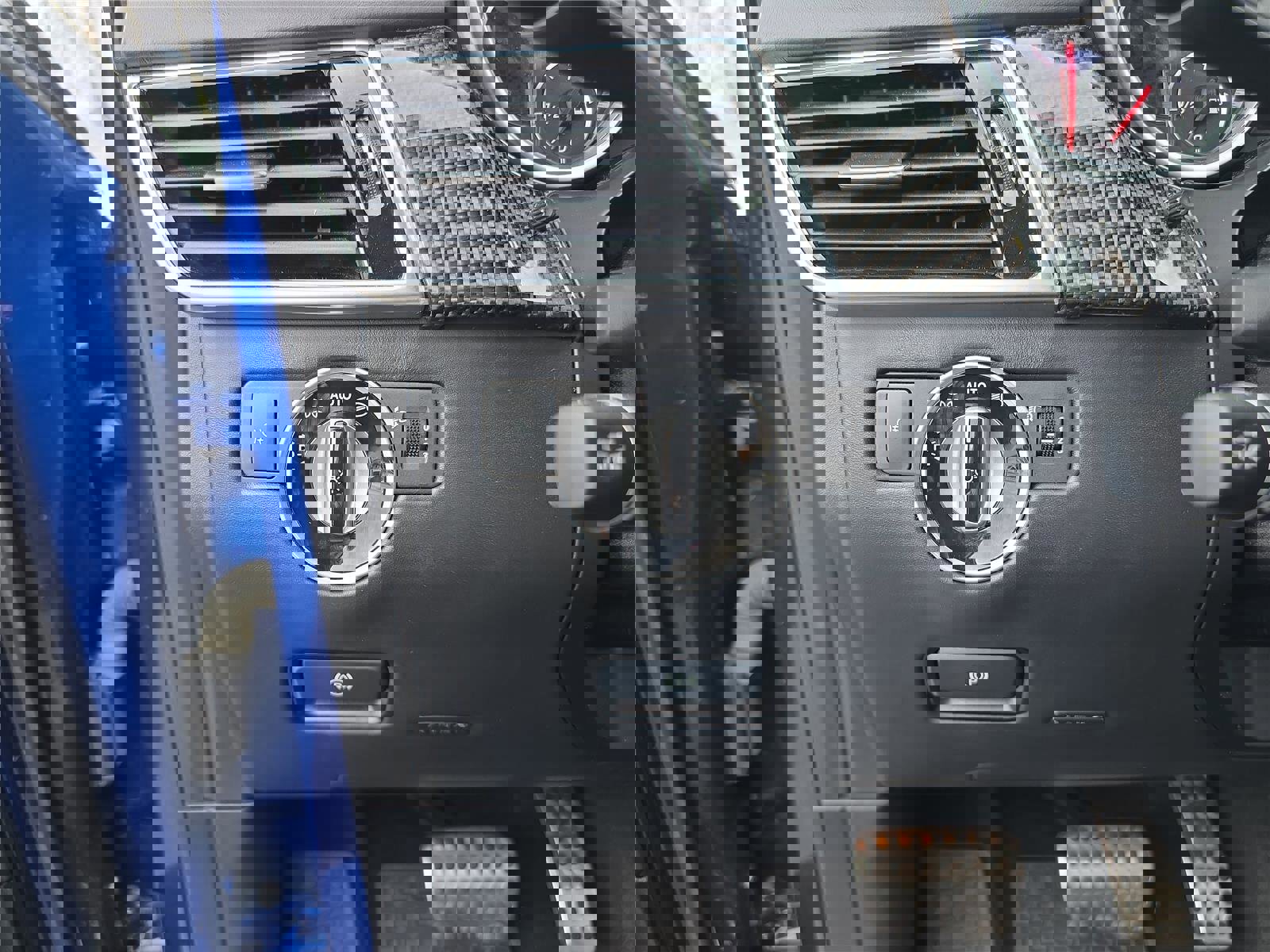 Used 2018 Mercedes-Benz GLS 63 AMG 4MATIC image 36