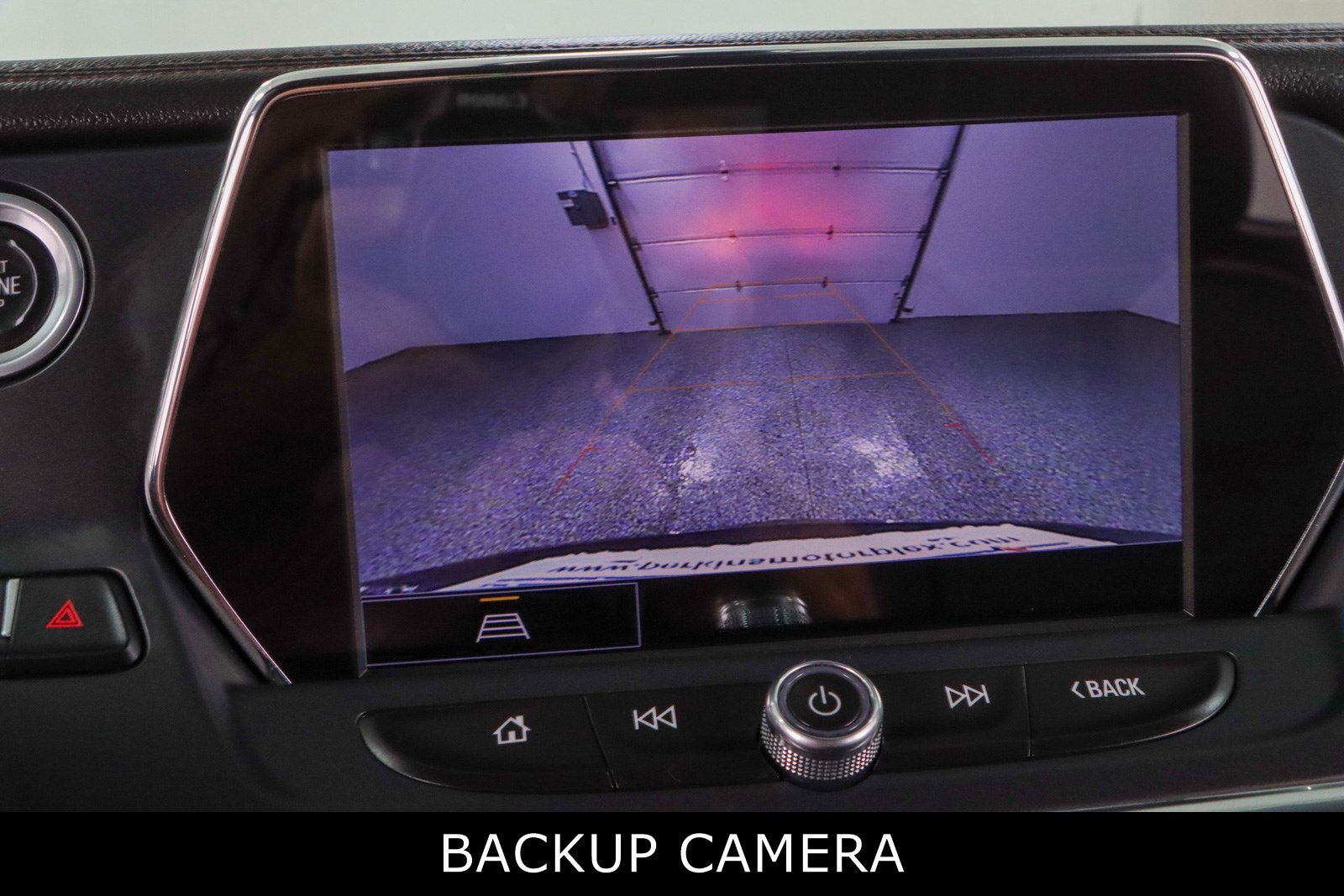 Used 2022 Chevrolet Blazer Premier w/ Enhanced Convenience Package FWD image 19