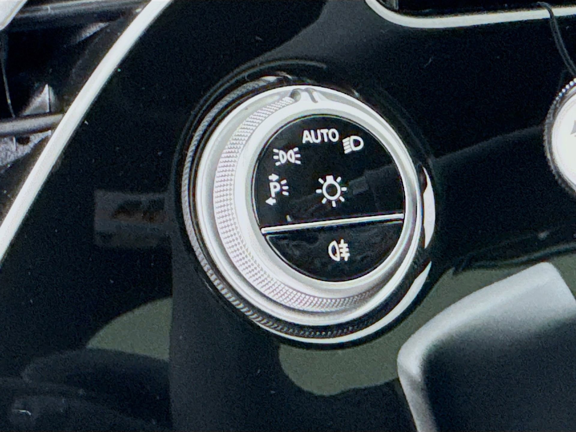 New 2026 Mercedes-Benz E 450 4MATIC Sedan image 11