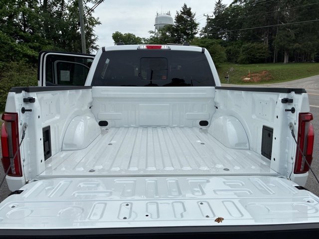 New 2025 Ford F150 Lariat w/ Equipment Group 501A Mid image 21
