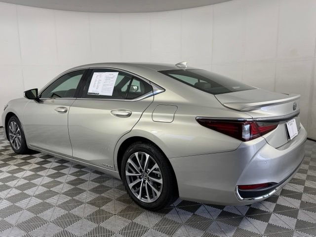 Certified 2022 Lexus ES 300h w/ Premium Package FWD image 9